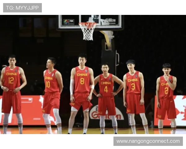 中国男篮迎战日本队，备战亚洲杯全力以赴，众星云集挑战强敌